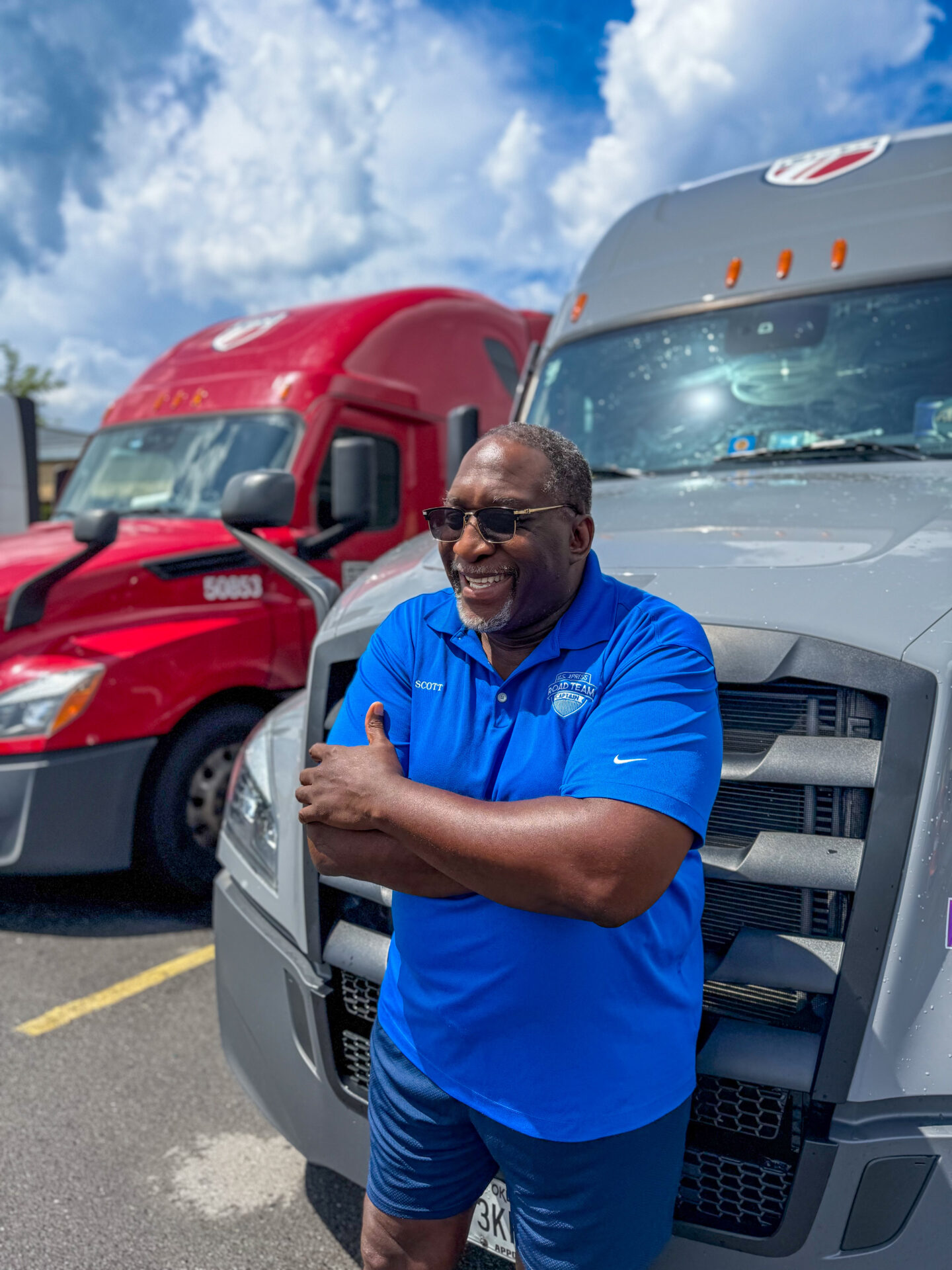 Abstract cable lights